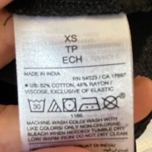 Old Navy Black Women's Top - XS Label